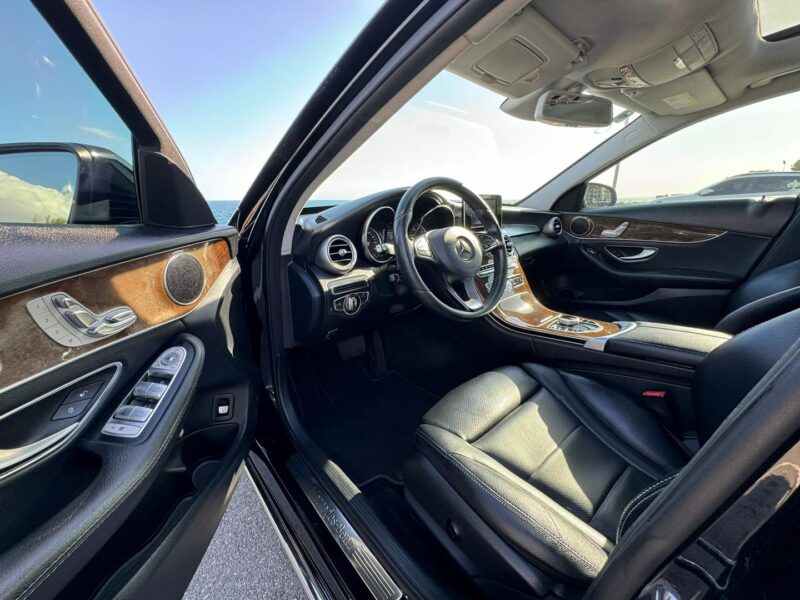 2017 MERCEDES BENZ C300 PANORAMIC.