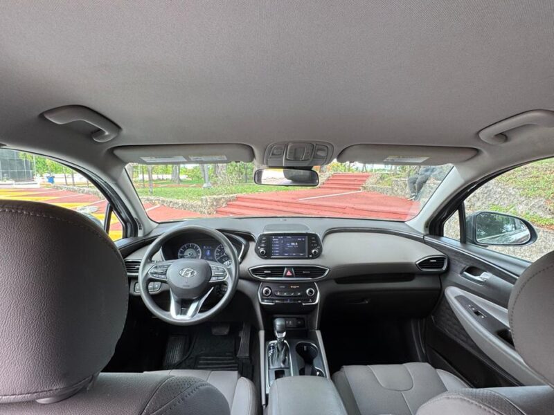 Hyundai Santa Fe SE 2019